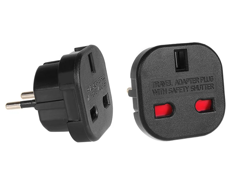 Adapter från Storbritannien till EU Maclean modell - MCE72