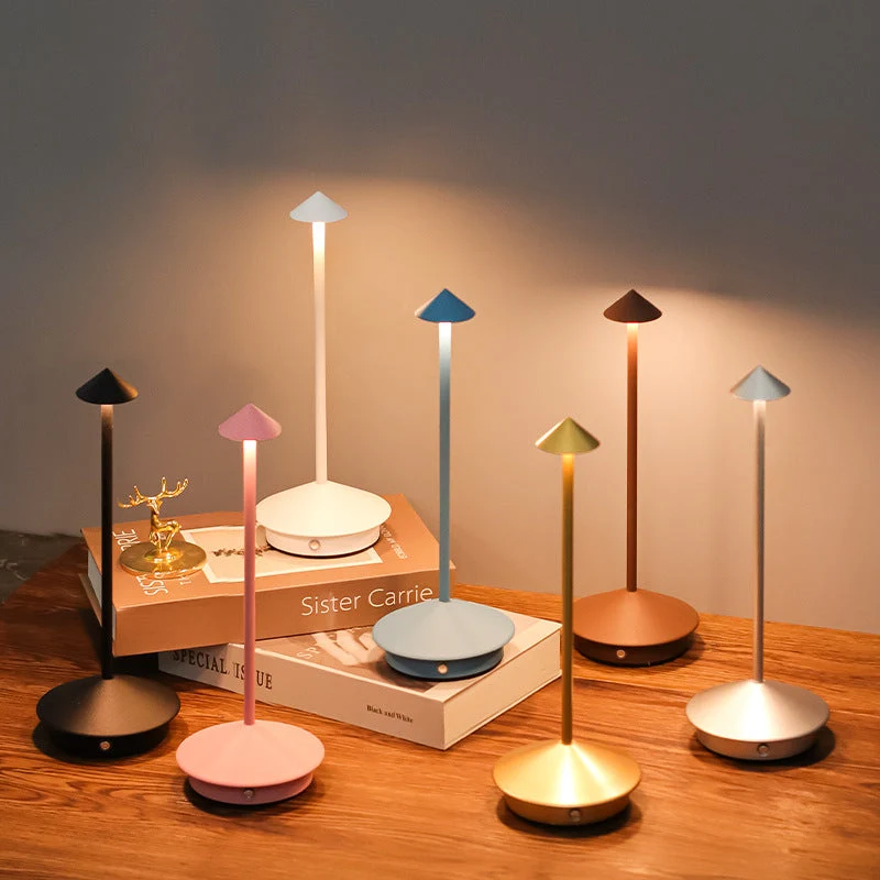 Elegante kabelløse LED-lampe til indendørs og udendørs brug