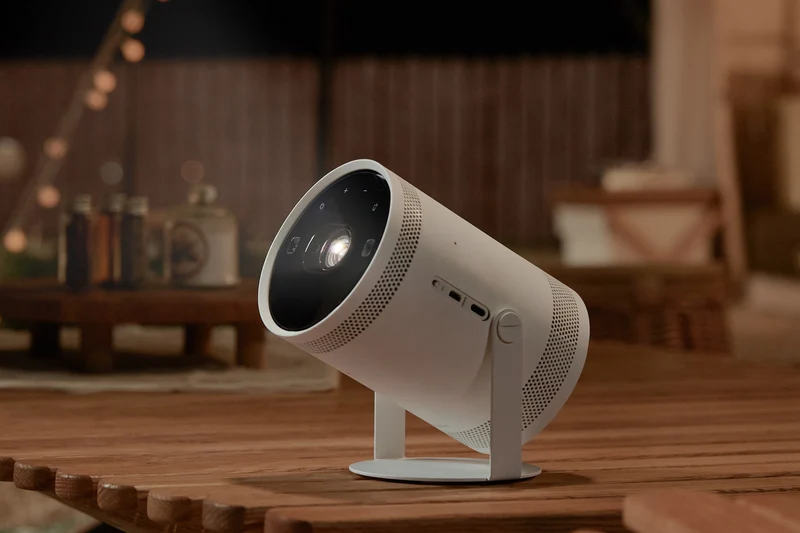 Samsung SP-LFF3CLAXXTW The Freestyle 2nd Gen Projector 30-100" — Gaming Hub Smart