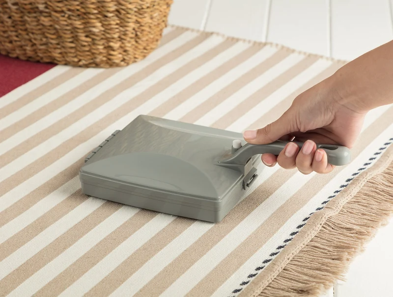 Madame Coco Graque Carpet & Floor Sweeper – Lightweight Manual Sweeper for Home Floors & Carpets