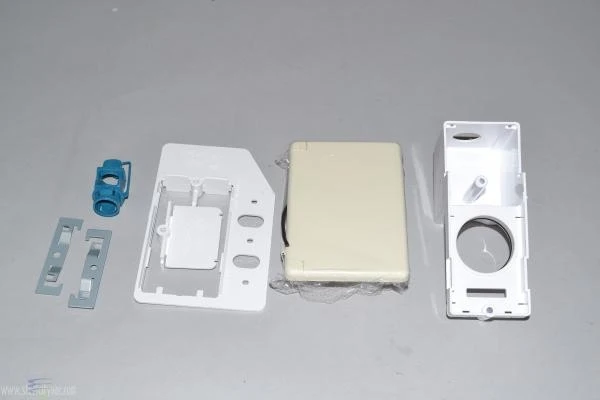 Canplas Hayden Next Generation SuperValve with Side Opening Door White 792095A